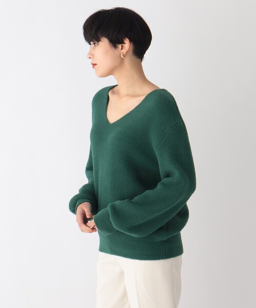 AG by aquagirl(エージーバイアクアガール)の「◆ミニナイロンフェザーVネックニット【WEB限定サイズ】(ニット/セーター・レディース・オフホワイト/ブラウン系/ダークグリーン/グレー・40/38/36)」の17枚目の写真