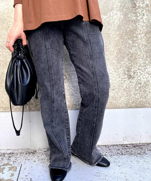 MLI'A（エムリア）の「デニム／フレアパンツ／A（デニムパンツ・レディース・グレー/ブラック/インディゴブルー/ブラウン/ブルー系その他/ブルー系その他5・M/S）」の3枚目の写真