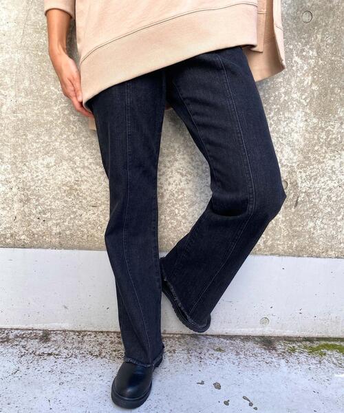 MLI'A（エムリア）の「デニム／フレアパンツ／A（デニムパンツ・レディース・グレー/ブラック/インディゴブルー/ブラウン/ブルー系その他/ブルー系その他5・M/S）」の2枚目の写真