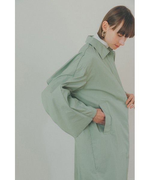 CLANE（クラネ）の「BACK FRILL SINGLE  COAT（トレンチコート・レディース・ミント/アイボリー・2/1）」の7枚目の写真