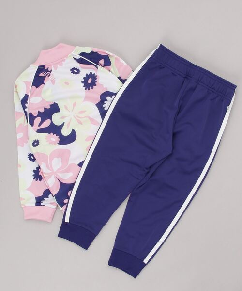 アディダス ジャージ セットアップ　フラワー adidas（アディダス）の「フラワープリントSSTセットアップ（上下