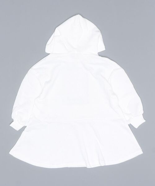 ANAP kids(アナップキッズ)の「ミニ裏毛フレアワンピース(ワンピース・キッズ・ラベンダー/オフホワイト/サックスブルー・110cm/120cm/130cm)」の4枚目の写真