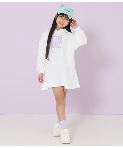ANAP kids(アナップキッズ)の「ミニ裏毛フレアワンピース(ワンピース・キッズ・ラベンダー/オフホワイト/サックスブルー・110cm/120cm/130cm)」の13枚目の写真