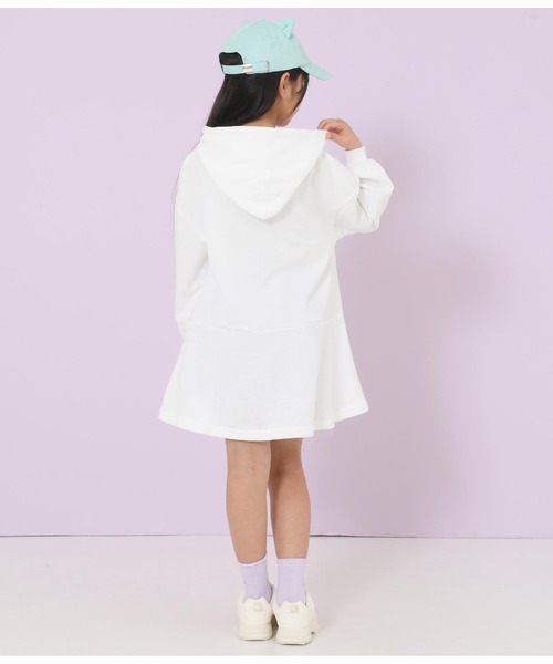 ANAP kids(アナップキッズ)の「ミニ裏毛フレアワンピース(ワンピース・キッズ・ラベンダー/オフホワイト/サックスブルー・110cm/120cm/130cm)」の16枚目の写真