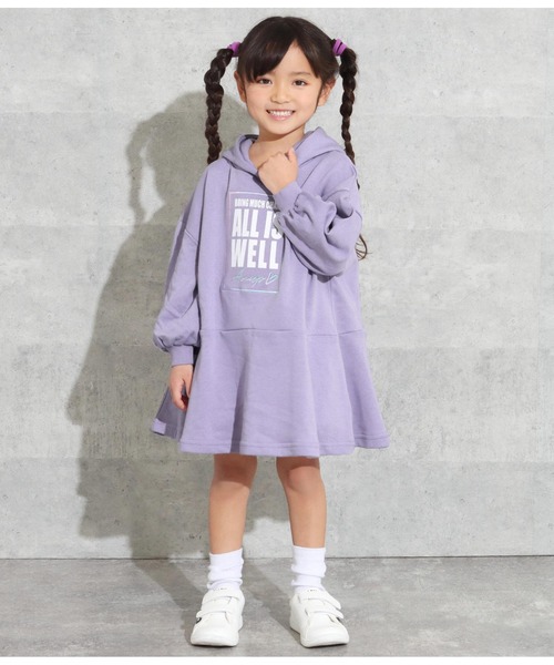 ANAP kids(アナップキッズ)の「ミニ裏毛フレアワンピース(ワンピース・キッズ・ラベンダー/オフホワイト/サックスブルー・110cm/120cm/130cm)」の10枚目の写真