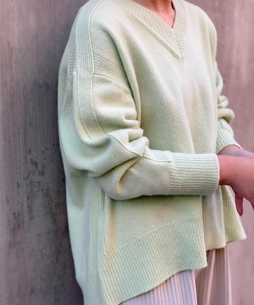 BEARDSLEY（ビアズリー）の「Vネックニット（ニット/セーター・レディース・ピンク/グリーン・FREE）」の17枚目の写真