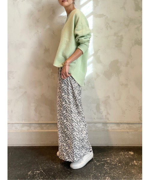 BEARDSLEY（ビアズリー）の「Vネックニット（ニット/セーター・レディース・ピンク/グリーン・FREE）」の14枚目の写真