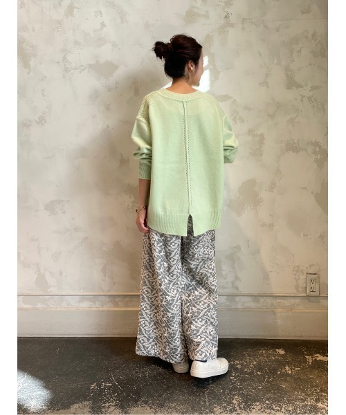 BEARDSLEY（ビアズリー）の「Vネックニット（ニット/セーター・レディース・ピンク/グリーン・FREE）」の15枚目の写真