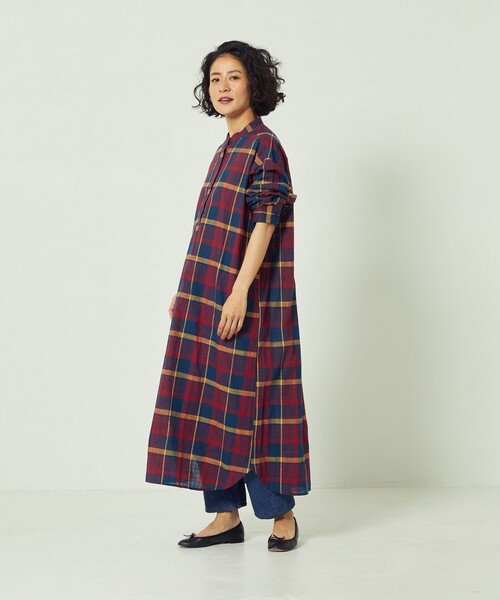 Freada（フリーダ）の「Freada/フリーダ 先染めチェックシャツワンピース（シャツワンピース・レディース・オフホワイト/レッド・ﾌﾘ-）」の9枚目の写真