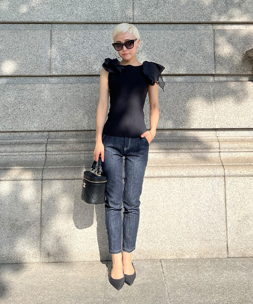 JENNE(ジェンヌ)の「リボン付き 2wayノースリーブニット(ニット/セーター・レディース・ブラック/ホワイト・SMALL/LARGE/MEDIUM)」の10枚目の写真