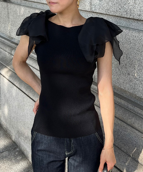 JENNE(ジェンヌ)の「リボン付き 2wayノースリーブニット(ニット/セーター・レディース・ブラック/ホワイト・SMALL/LARGE/MEDIUM)」の11枚目の写真