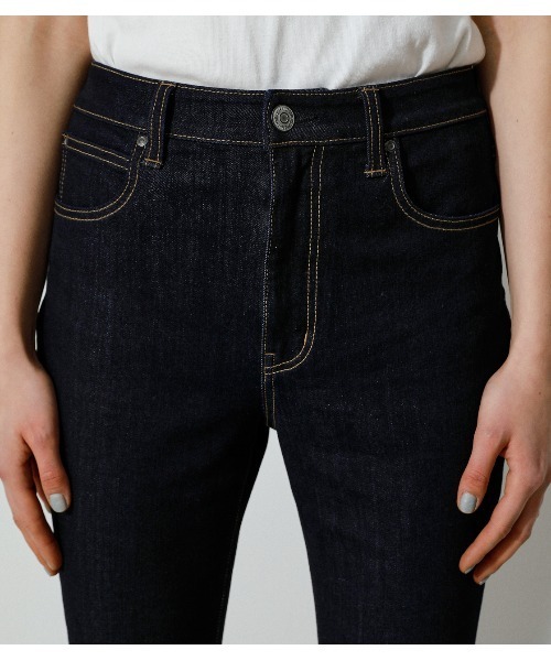 フレアデニム A PERFECT DENIM FLARE/アパーフェクトデニムフレア（デニムパンツ