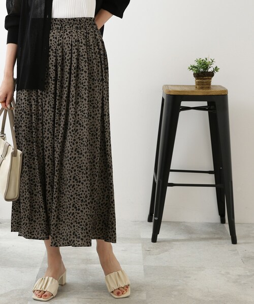 DRESKIP(ドレスキップ)の「◆【洗える】サテンギャザースカート(スカート・レディース・カーキ/ネイビー/レモンイエロー/ホワイト系3/グレー系その他/ホワイト系8・04/02/03)」の4枚目の写真