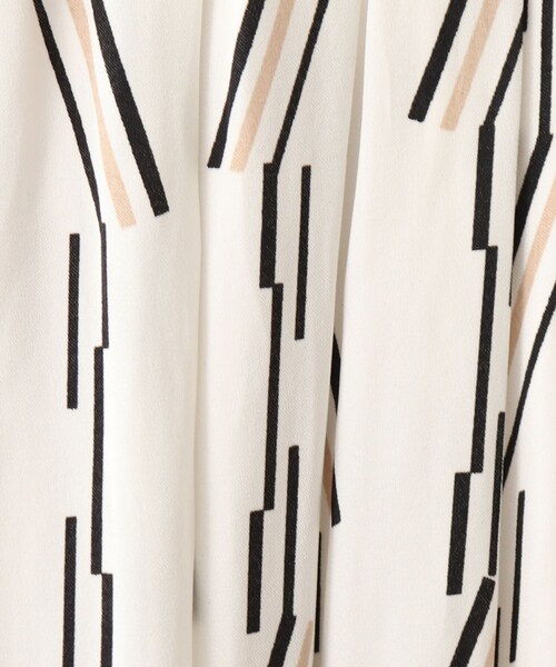 DRESKIP(ドレスキップ)の「◆【洗える】サテンギャザースカート(スカート・レディース・カーキ/ネイビー/レモンイエロー/ホワイト系3/グレー系その他/ホワイト系8・04/02/03)」の10枚目の写真