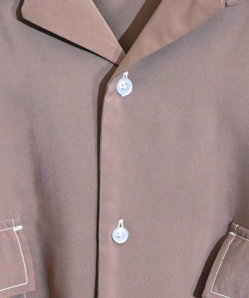 Anytime Songs（エニータイムソングス）の「ポリ無地 ビッグステッチングシャツ（シャツ/ブラウス・メンズ・ホワイト/ブラック/サックスブルー/グリーン/モカ/グレイッシュベージュ・MEDIUM/LARGE）」の8枚目の写真