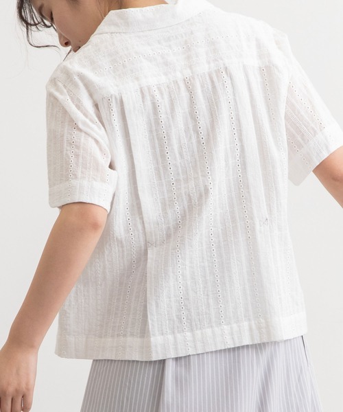 POU DOU DOU(プードゥドゥ)の「エンブロイダリー開襟シャツ(シャツ/ブラウス・レディース・ブラック/オフホワイト/グリーン・3)」の15枚目の写真