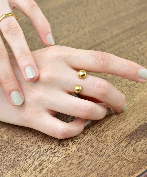 LHME（エルエイチエムイー）の「LHME プランプドロップリング/サージカルステンレス316L（金属アレルギー対応）（リング・レディース・シルバー/ゴールド・9号/11号/13号/15号）」の8枚目の写真