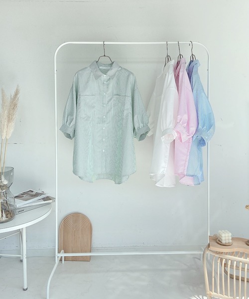 AS KNOW AS plus（アズノゥアズプラス）の「●Wポケットシンプル5分袖シャツ（シャツ/ブラウス・レディース・オフホワイト/グリーン系その他/ブルー系その他/ピンク系その他・FREE）」の8枚目の写真