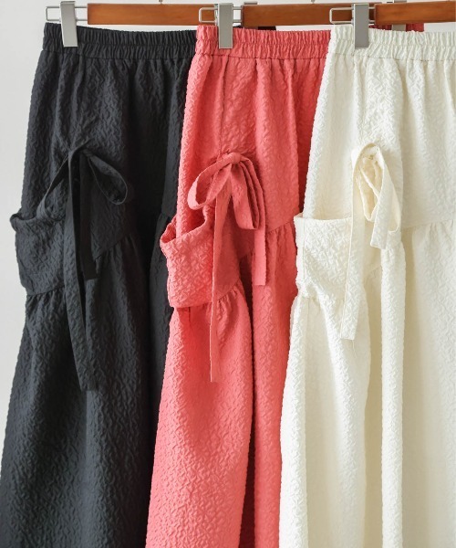 La-gemme(ラジェム)の「サイドリボンフレアスカート(スカート・レディース・ブラック/オフホワイト/オレンジ系その他・フリー)」の12枚目の写真