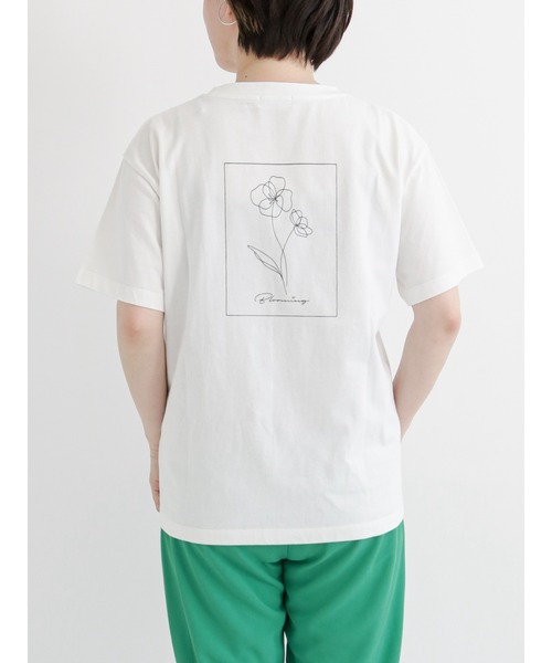 Te chichi TERRASSE（テチチテラス）の「ドローイングフラワーTシャツ（Tシャツ/カットソー・レディース・オフホワイト/ブルー/チャコール・ﾌﾘ-）」の10枚目の写真