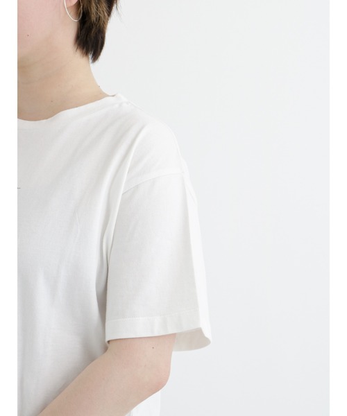 Te chichi TERRASSE（テチチテラス）の「ドローイングフラワーTシャツ（Tシャツ/カットソー・レディース・オフホワイト/ブルー/チャコール・ﾌﾘ-）」の13枚目の写真