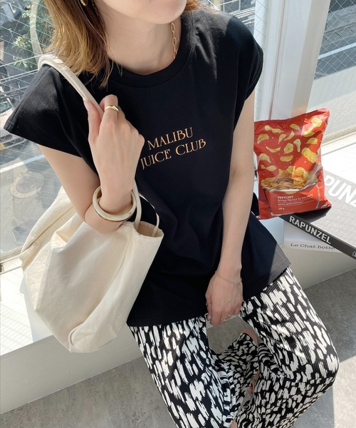 reca（レカ）の「フレンチスリーブチビロゴTシャツ（Tシャツ/カットソー・レディース・ブラック/オフホワイト/オレンジ/グリーン・FREE）」の8枚目の写真