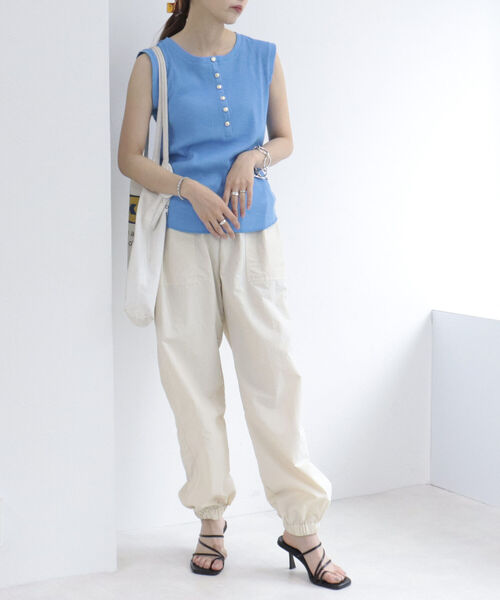 fredy emue（フレディエミュ）の「リブヘンリーネック フレンチプルオーバーカットソー（Tシャツ/カットソー・レディース・オフホワイト/ブルー/チャコールグレー・38）」の10枚目の写真