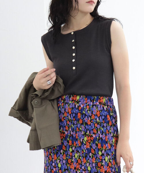 fredy emue（フレディエミュ）の「リブヘンリーネック フレンチプルオーバーカットソー（Tシャツ/カットソー・レディース・オフホワイト/ブルー/チャコールグレー・38）」の16枚目の写真