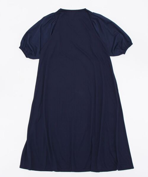Samansa Mos2 blue（サマンサモスモスブルー）の「ボリューム袖切替カットワンピース（ワンピース・レディース・ブラック/ネイビー/グリーン・ﾌﾘ-）」の4枚目の写真