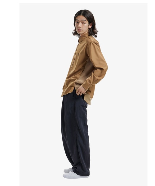 FRED PERRY（フレッドペリー）の「Mix Panneled Shirt（シャツ/ブラウス・メンズ・ブラック/ベージュ・S/L/M）」の18枚目の写真