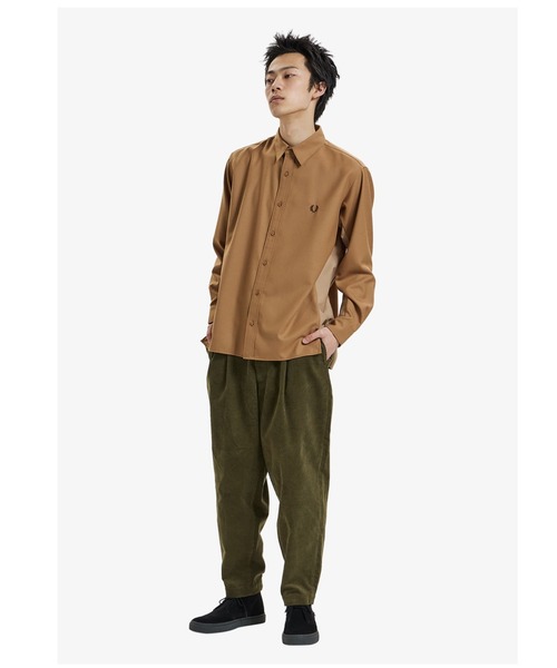 FRED PERRY（フレッドペリー）の「Mix Panneled Shirt（シャツ/ブラウス・メンズ・ブラック/ベージュ・S/L/M）」の14枚目の写真