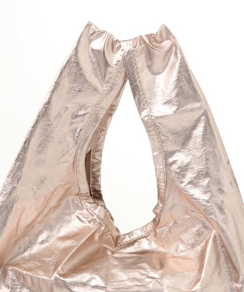 BAYFLOW（ベイフロー）の「【BAGGU(バグゥ)】メタリック BABY 22（エコバッグ/サブバッグ・レディース・シルバーグレー/ベビーピンク/イエロー/ブラック・0）」の9枚目の写真