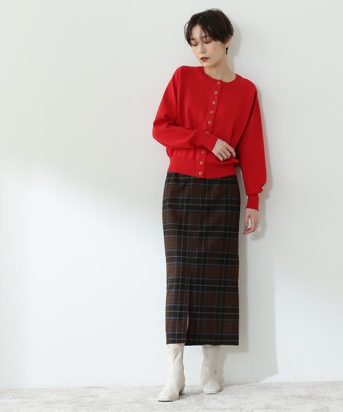 N.（N. Natural Beauty Basic）（エヌエヌナチュラルビューティーベーシック）の「【追加生産】◆ドットボタン総針フォルムカーディガン（カーディガン/ボレロ・レディース・ネイビー/ブルー/オフホワイト/ブラック/レッド・MEDIUM）」の21枚目の写真