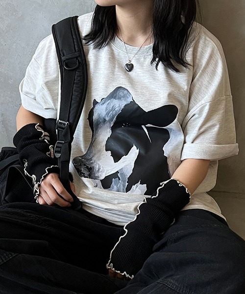 kutir（クティール）の「【新色追加】リメイクライクアームウォーマー（アームカバー・レディース・ブラック/ネイビー/ブラウン/オフホワイト・FREE）」の9枚目の写真