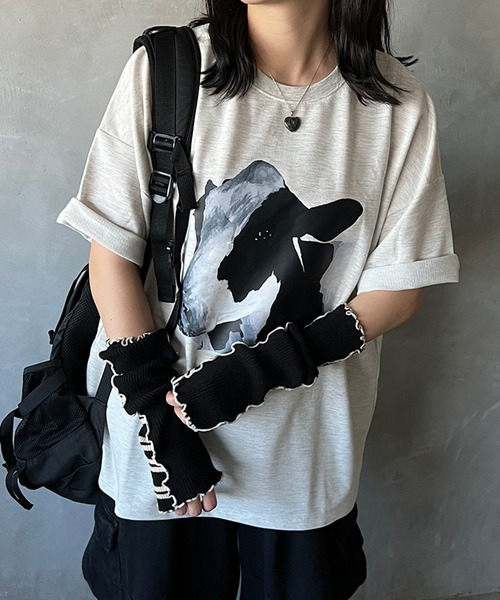 kutir（クティール）の「【新色追加】リメイクライクアームウォーマー（アームカバー・レディース・ブラック/ネイビー/ブラウン/オフホワイト・FREE）」の10枚目の写真