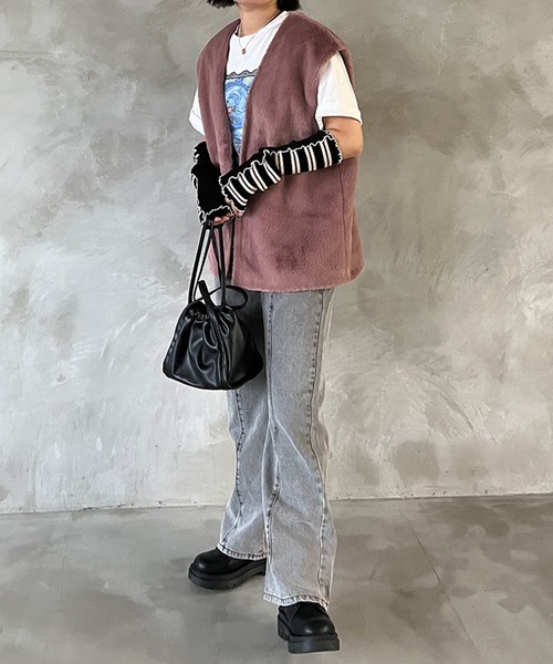 kutir（クティール）の「【新色追加】リメイクライクアームウォーマー（アームカバー・レディース・ブラック/ネイビー/ブラウン/オフホワイト・FREE）」の13枚目の写真