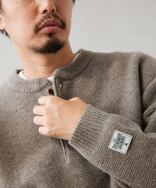 JOURNAL STANDARD relume（ジャーナルスタンダード　レリューム）の「HAMILTON WOOL GATER ヘンリーネックニット（ニット/セーター・メンズ・ボルドー/ブラック系その他/ライトグリーン/グレー・LARGE/MEDIUM）」の10枚目の写真