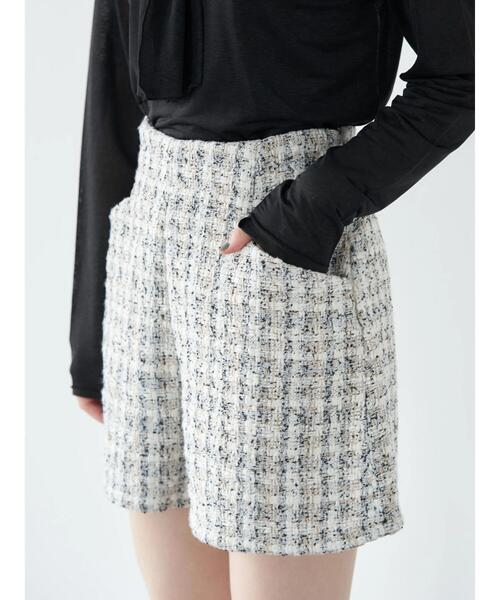 earth music&ecology(アースミュージックアンドエコロジー)の「ツイードショートパンツ(その他パンツ・レディース・ブラック/アイボリー・S/M)」の9枚目の写真