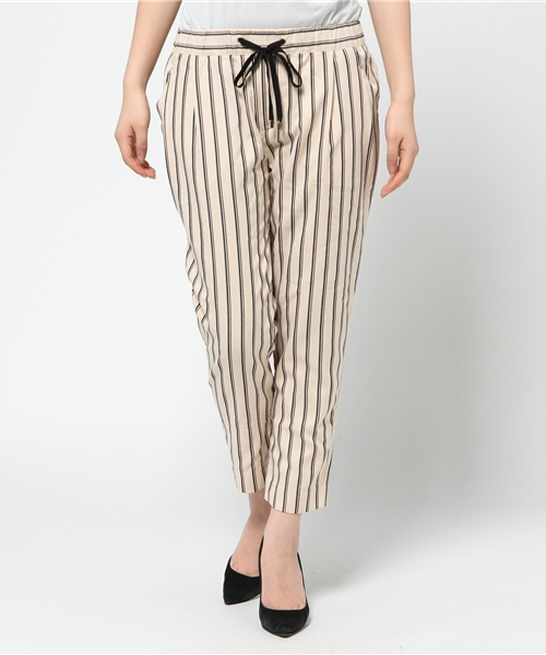 DISCOAT(ディスコート)の「【Discoat】レジメストライプテーパードパンツ(その他パンツ・レディース・アイボリー/チャコールグレー・MEDIUM/LARGE)」の1枚目の写真