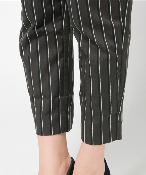 DISCOAT(ディスコート)の「【Discoat】レジメストライプテーパードパンツ(その他パンツ・レディース・アイボリー/チャコールグレー・MEDIUM/LARGE)」の9枚目の写真