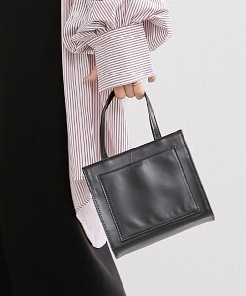 CIAOPANIC TYPY（チャオパニックティピー）の「【CPC SCAMP】スクエアミニショルダーバッグ（ショルダーバッグ・レディース・ブラック/ゴールド/オレンジ/グリーン/ボルドー・ONE SIZE）」の2枚目の写真