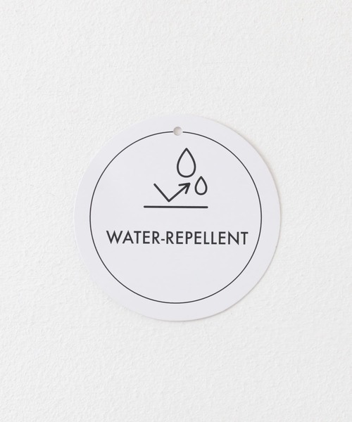 Uiscel(ユイセル)の「Uiscel 撥水ボリュームマウンテンパーカー(マウンテンパーカー・メンズ・ブラック/モカ・MEDIUM/LARGE)」の9枚目の写真