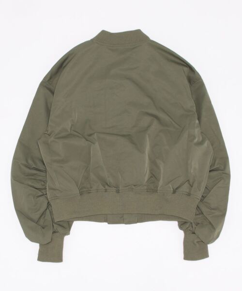 DouDou(ドゥドゥ)の「【WEB限定】ボリュームスリーブMA-1(MA-1・レディース・ライトベージュ/カーキ・FREE)」の3枚目の写真