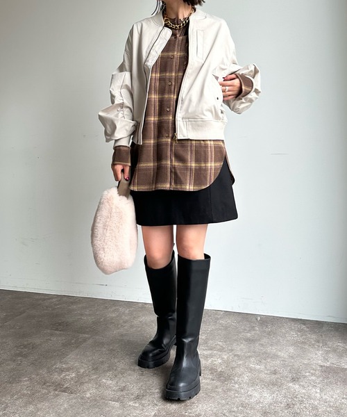 DouDou(ドゥドゥ)の「【WEB限定】ボリュームスリーブMA-1(MA-1・レディース・ライトベージュ/カーキ・FREE)」の5枚目の写真