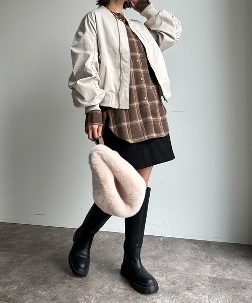 DouDou(ドゥドゥ)の「【WEB限定】ボリュームスリーブMA-1(MA-1・レディース・ライトベージュ/カーキ・FREE)」の6枚目の写真