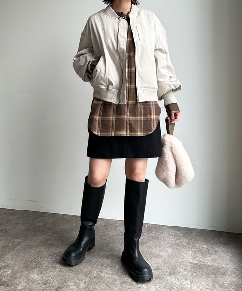 DouDou(ドゥドゥ)の「【WEB限定】ボリュームスリーブMA-1(MA-1・レディース・ライトベージュ/カーキ・FREE)」の8枚目の写真