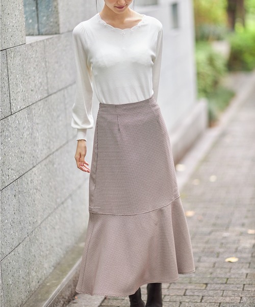 tocco closet(トッコ クローゼット)の「千鳥チェック柄マーメイドフレアスカート(スカート・レディース・ブラウン/ピンク・M)」の4枚目の写真