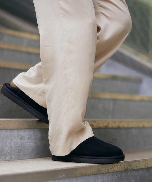 IENA（イエナ）の「【UGG/アグ】CLASSIC SLIP-ON（スリッポン・レディース・ブラック・23cm/24cm/25cm）」の9枚目の写真