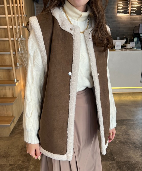 Ambre Ciel(アンブルシエル)の「フェイクスウェードボアベスト/【WEB/EC限定商品】(ベスト・レディース・ライトブラウン/ライトベージュ・FREE)」の19枚目の写真