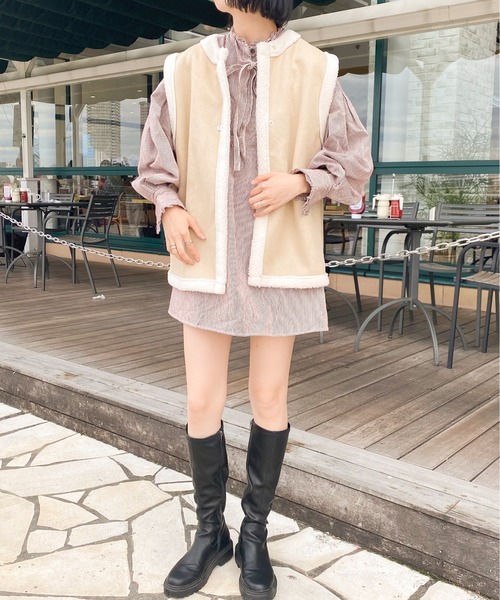 Ambre Ciel(アンブルシエル)の「フェイクスウェードボアベスト/【WEB/EC限定商品】(ベスト・レディース・ライトブラウン/ライトベージュ・FREE)」の6枚目の写真